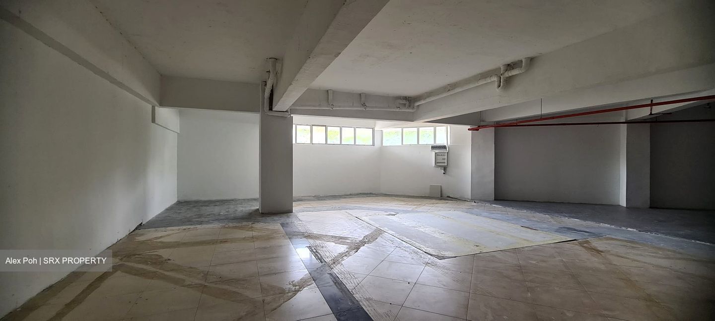 Boon Lay Shopping Centre (D22), Shop House #602099411